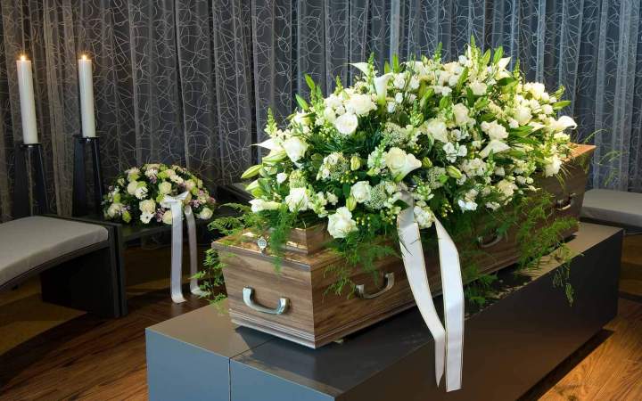 Vente de fleurs funéraires Mouans-Sartoux